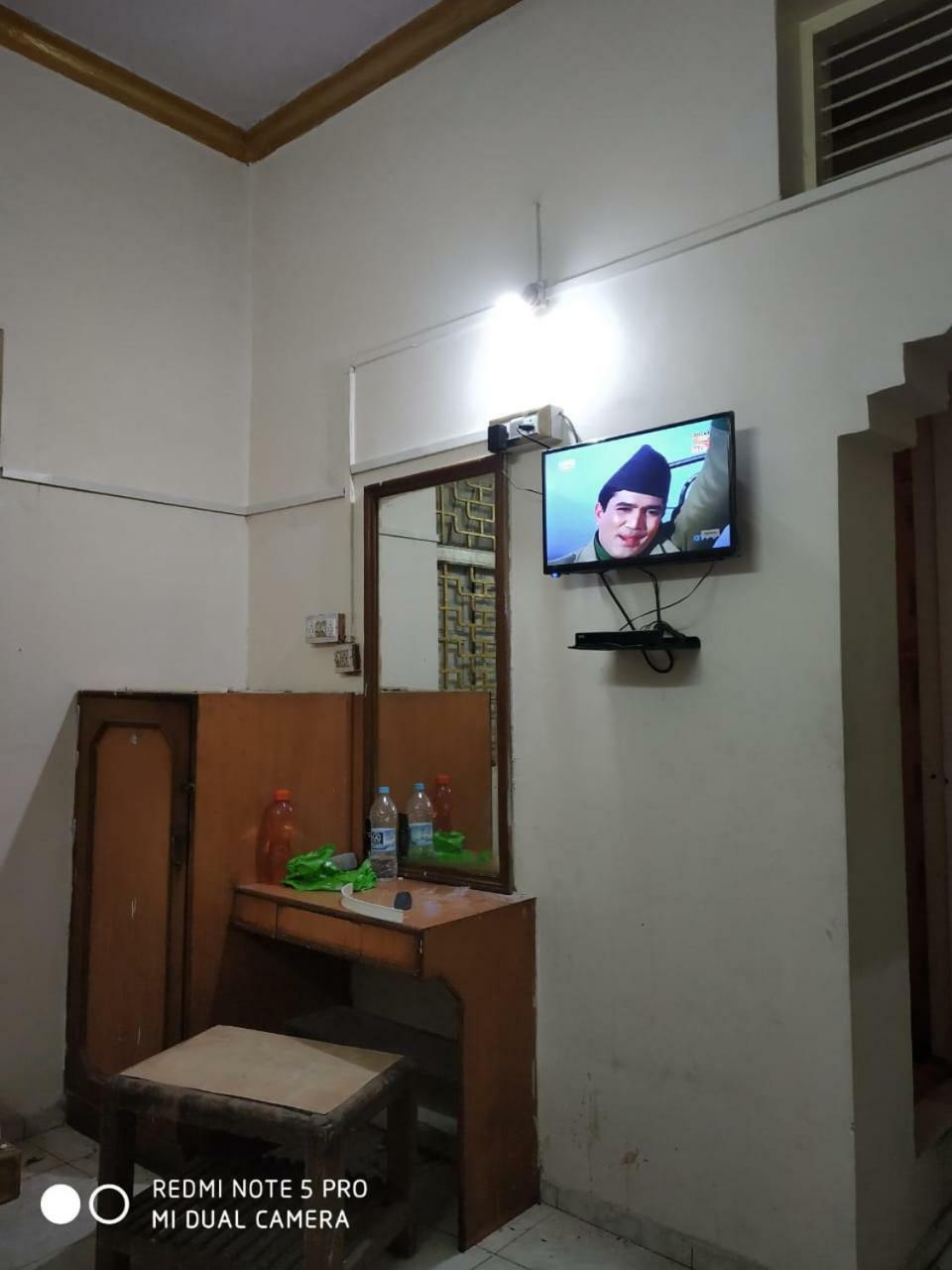 Hotel Uttam Nivas Ahmedabad Exteriör bild